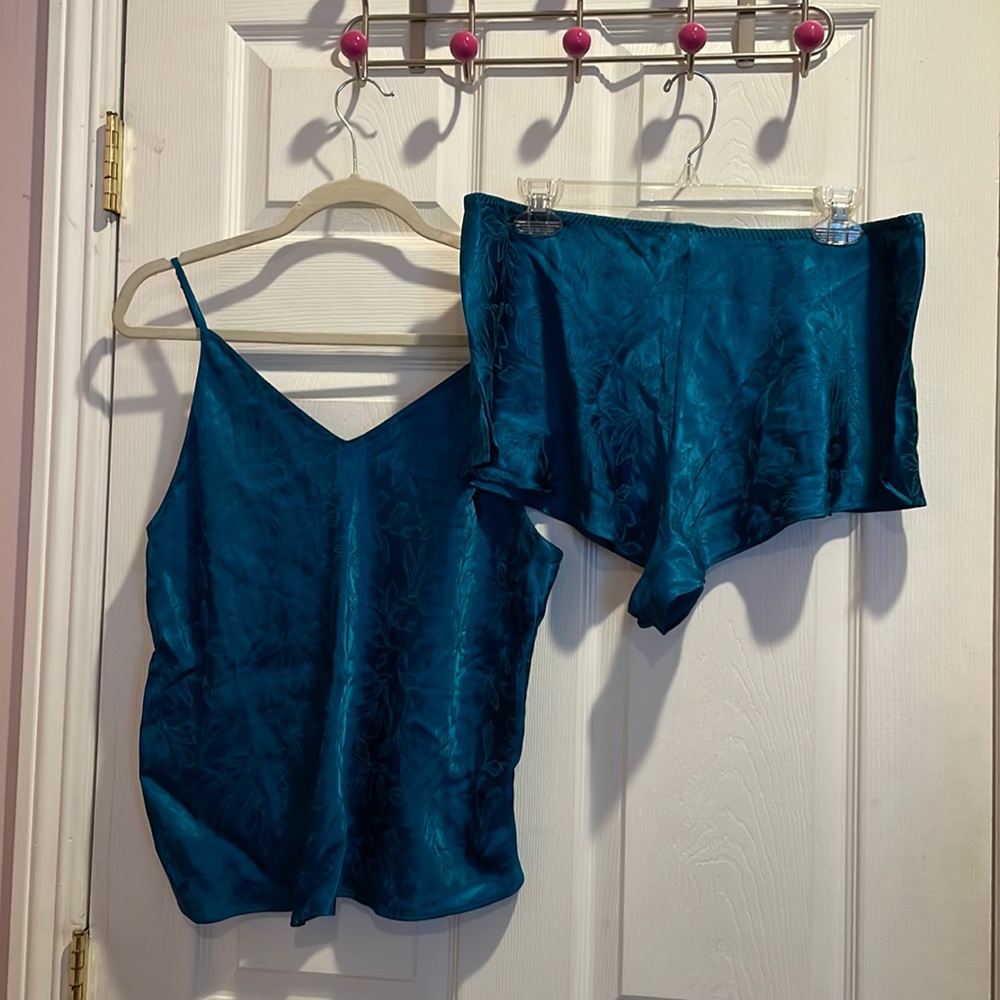 2 piece VS pajama set